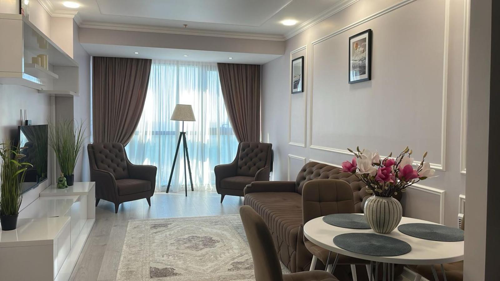 Balmaral Apart Hotel บาทูมิ ภายนอก รูปภาพ