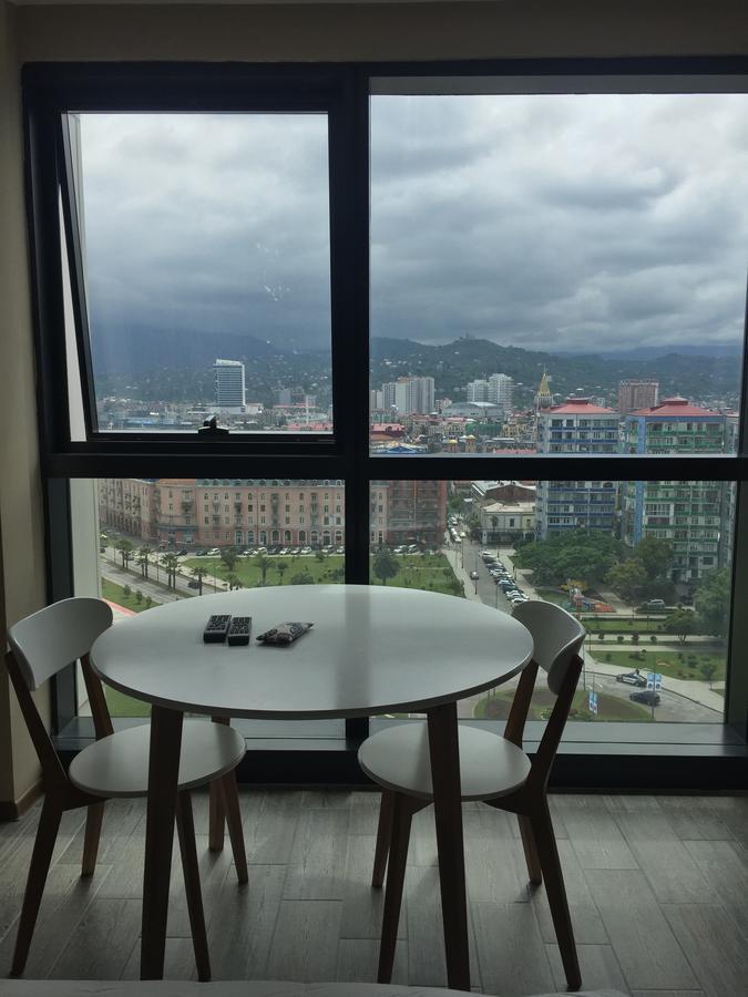 Balmaral Apart Hotel บาทูมิ ภายนอก รูปภาพ